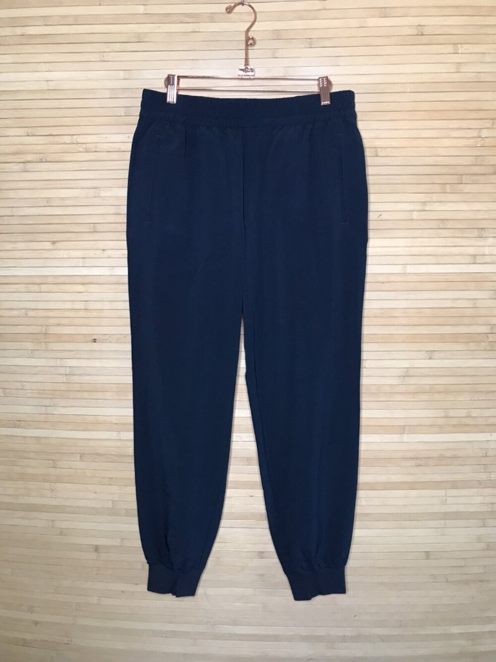 NWT $75 Banana Republic Airstretch Pants sz Small Stretch Pull On Joggers Navy